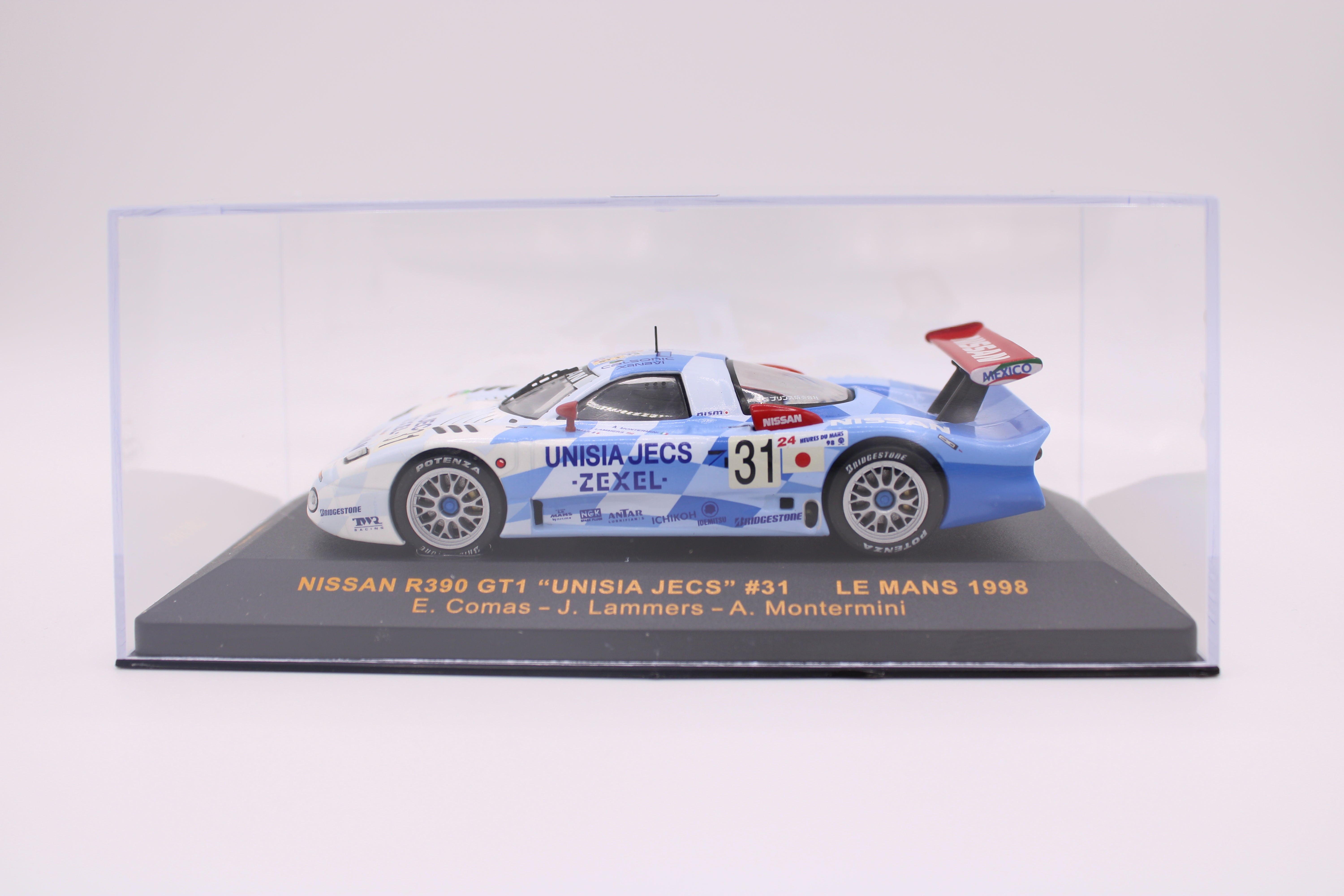 Nissan R390 GT1 