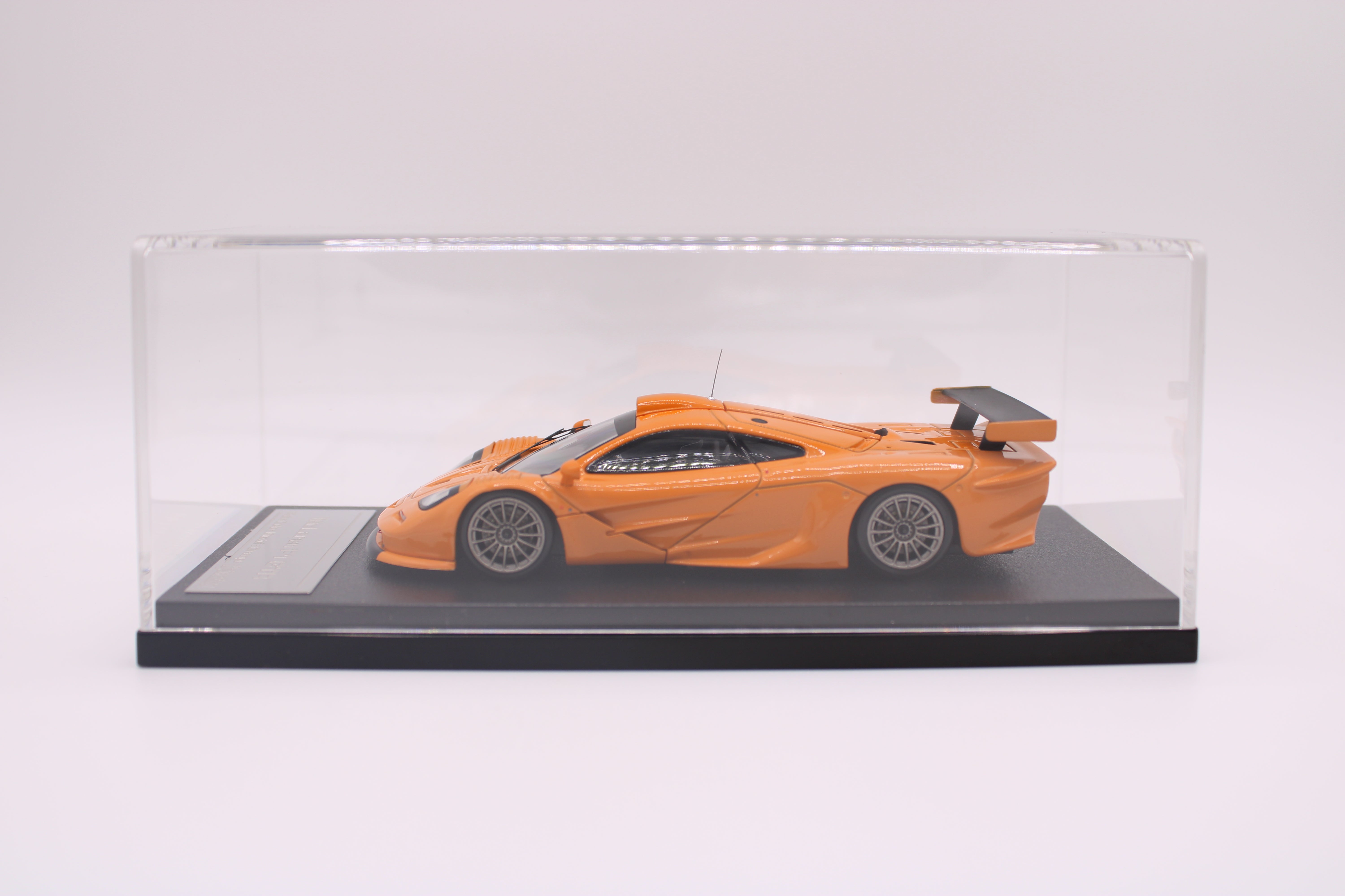 McLaren F1 GTR - Plain Color Model Orange - HPI-Racing - 1/43