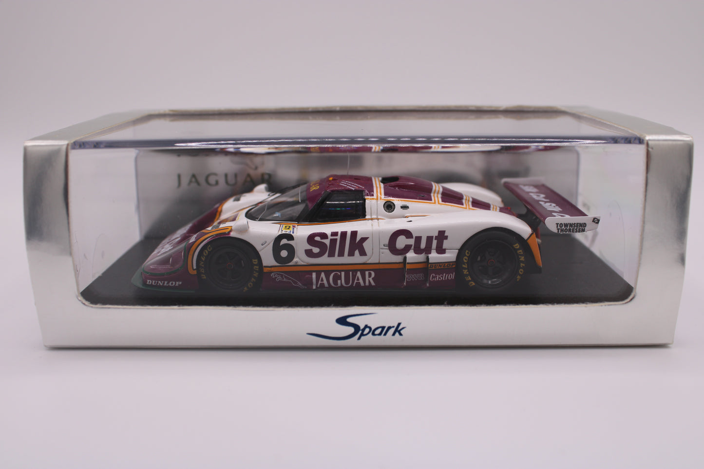 Jaguar XJR 8 "Silk Cut" #6 - Le Mans 1987 - Spark S0760 - 1/43 Scale Model