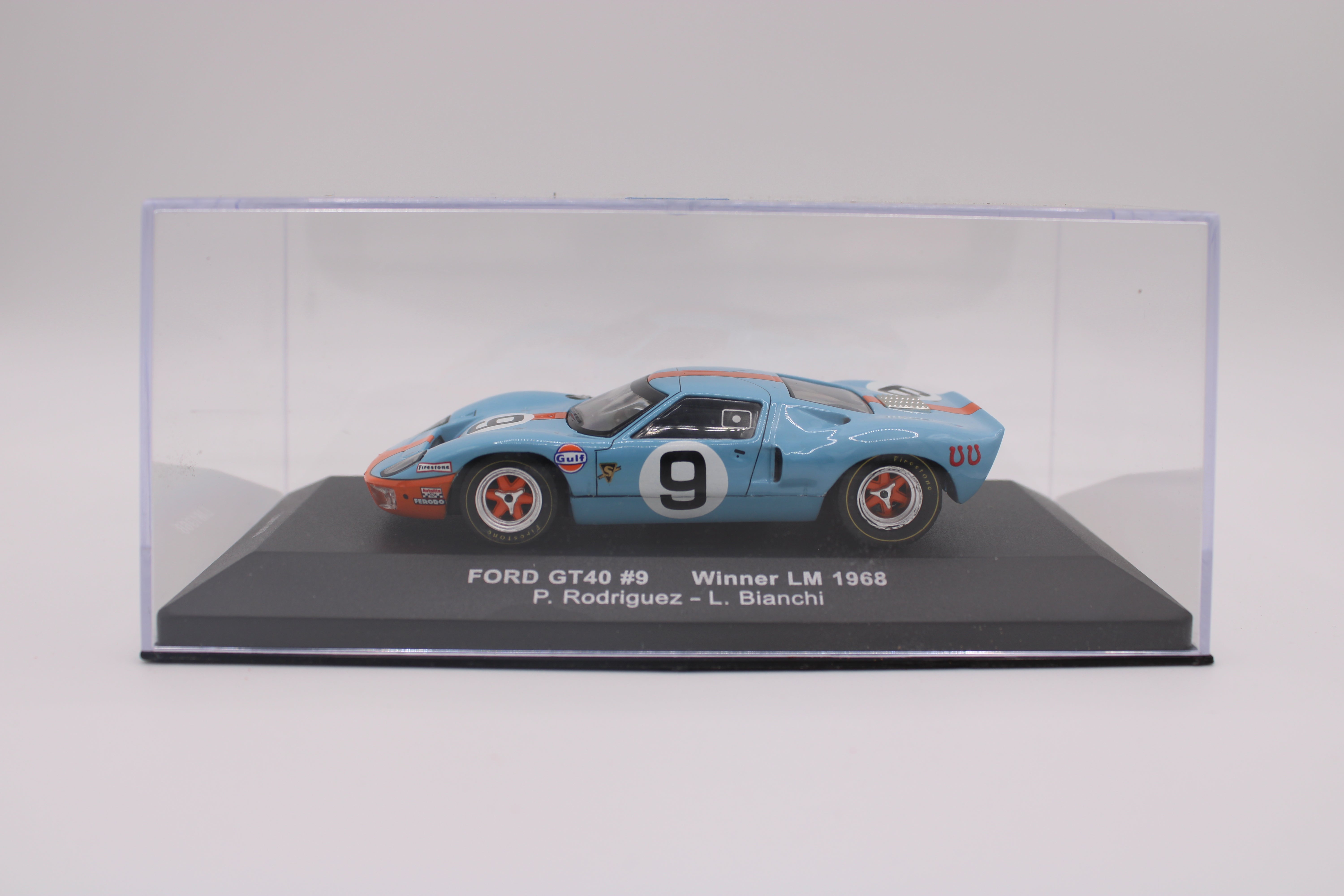 Bentley EXP Speed 8 #8 - Le Mans 2001 - IXO LMM030 - 1/43 Scale