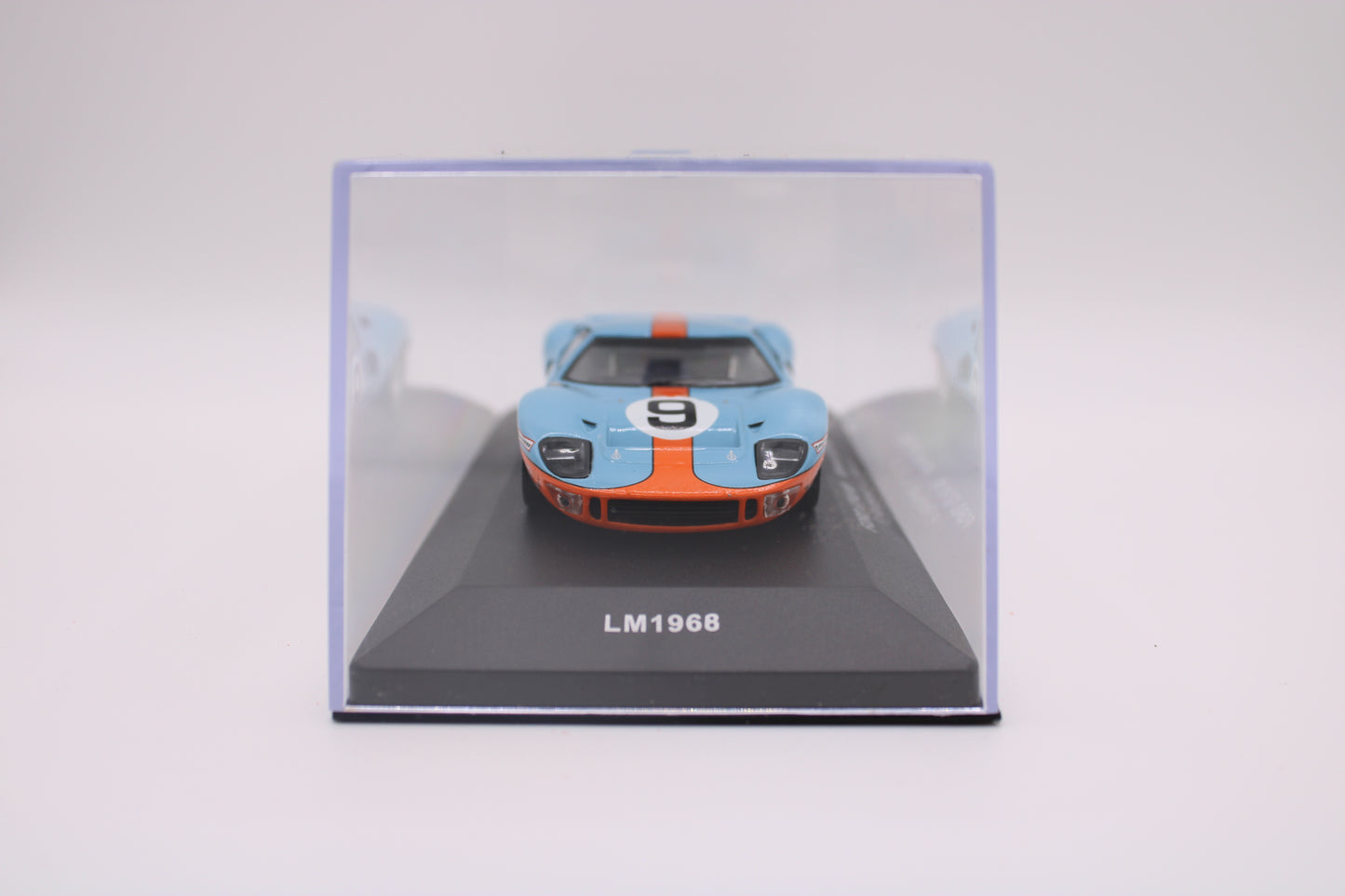 Ford GT40 #9 - Le Mans 1968 - IXO LM1968 - 1/43 Scale Model