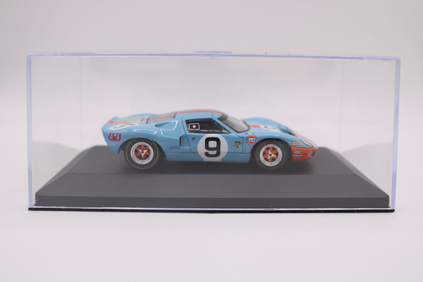 Ford GT40 #9 - Le Mans 1968 - IXO LM1968 - 1/43 Scale Model