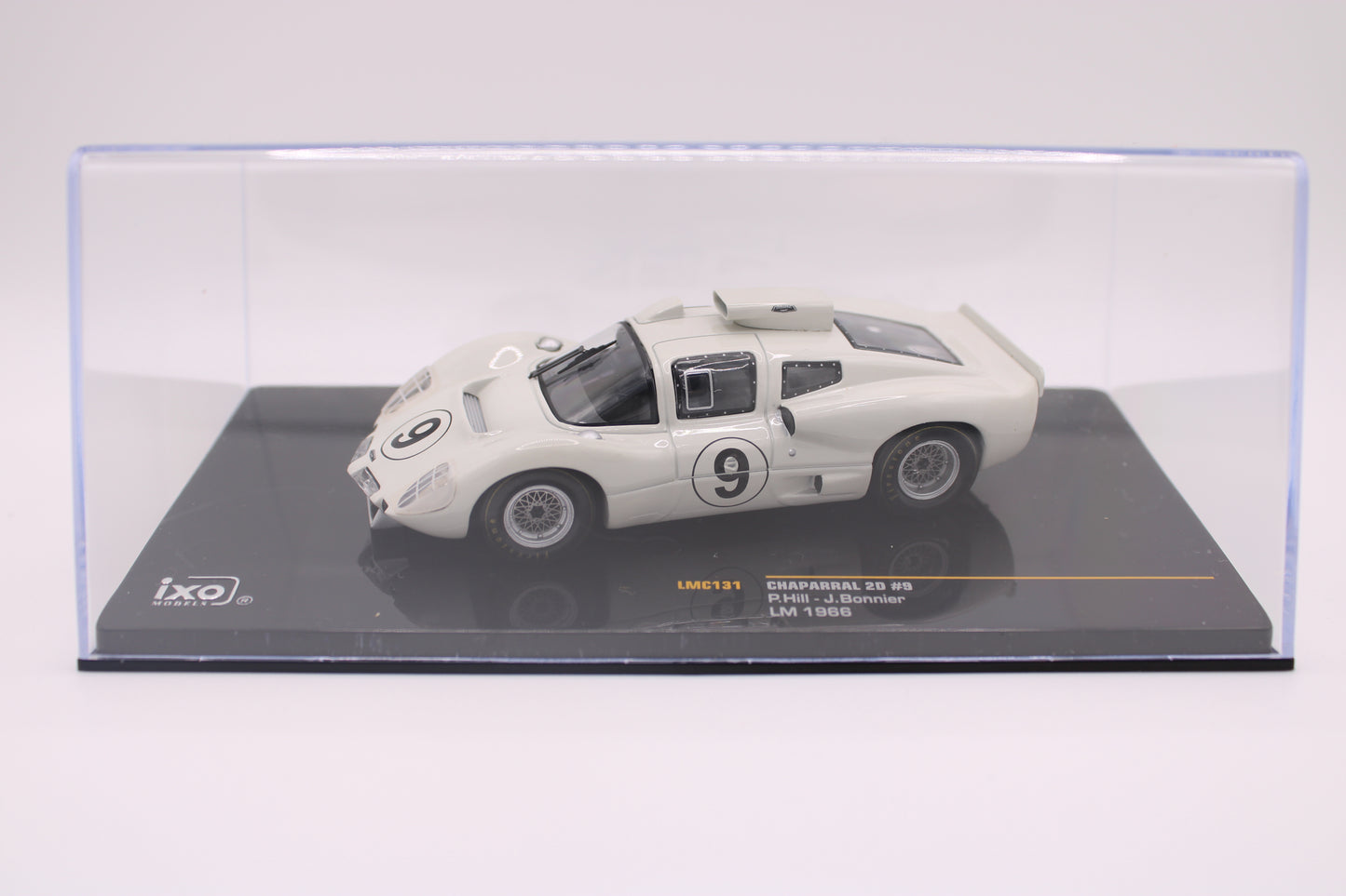 Chaparral 2D #9 - Le Mans 1966 - IXO LMC131 - 1/43 Scale Model