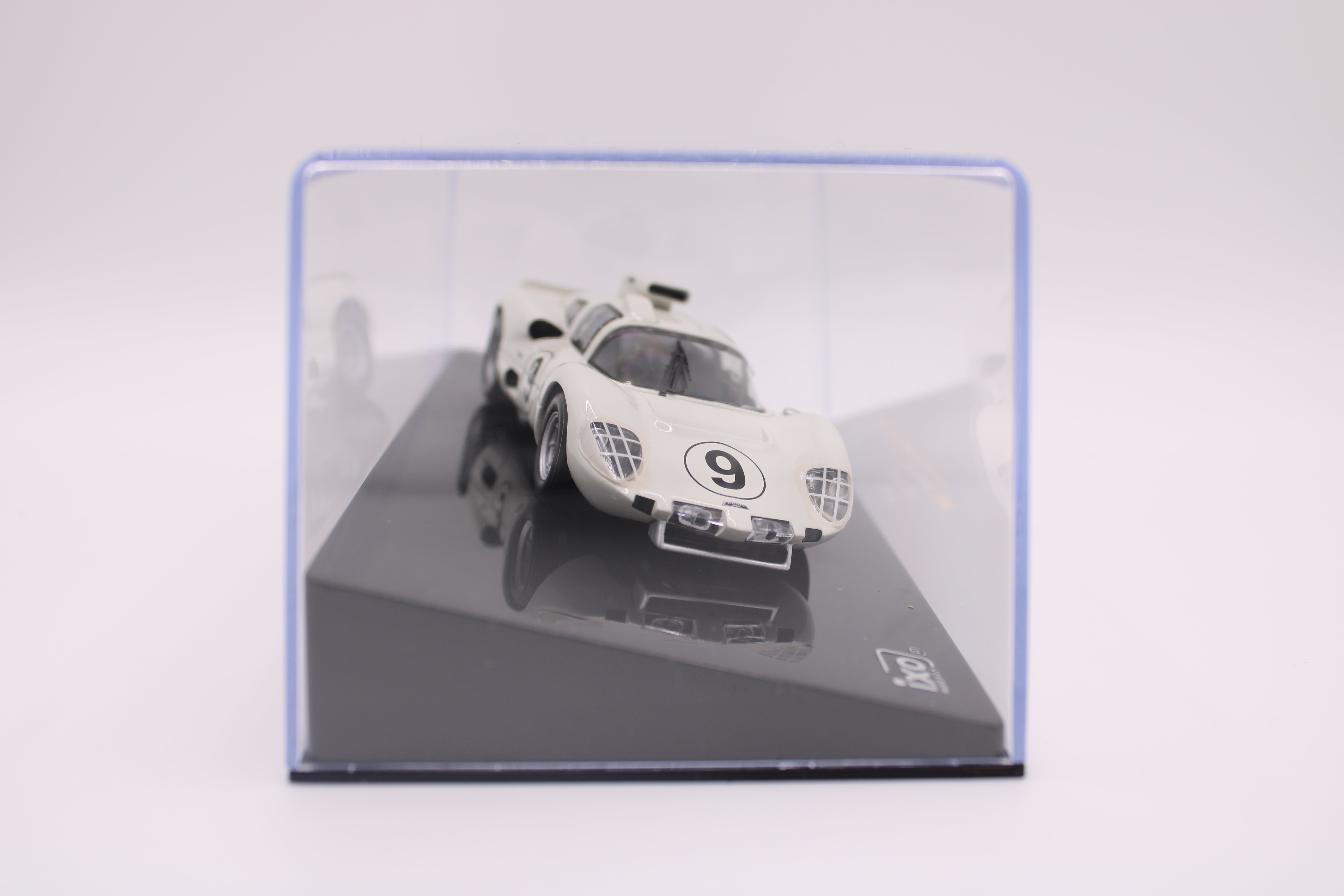 Chaparral 2D #9 - Le Mans 1966 - IXO LMC131 - 1/43 Scale Model