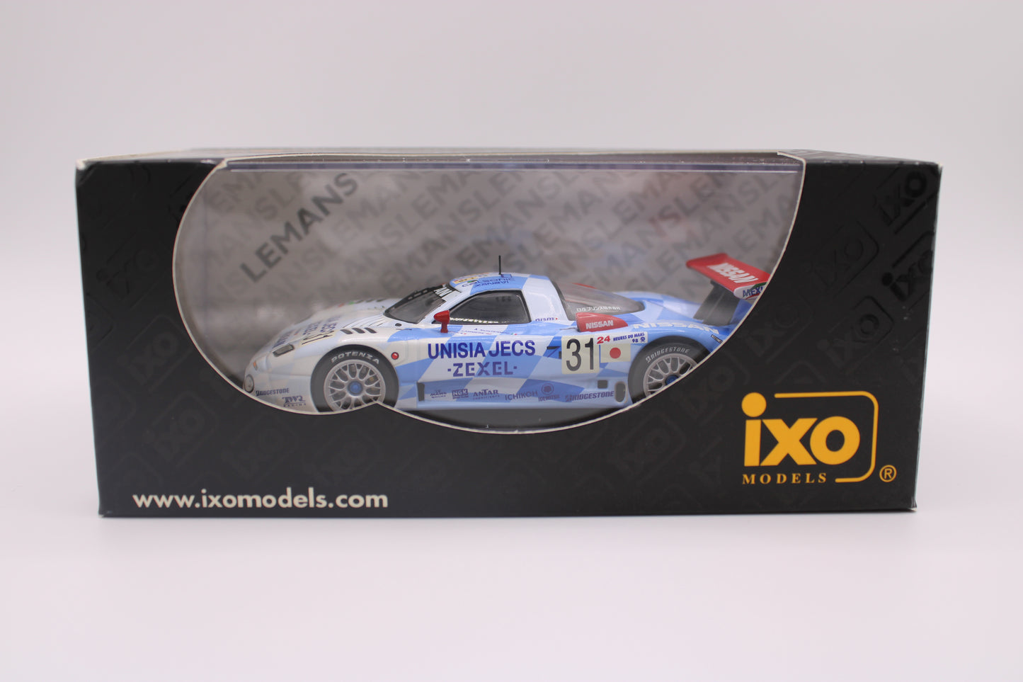 Nissan R390 GT1 "UNISIA JECS" #31 - Le Mans 1998 - IXO LMC065 - 1/43 Scale Model