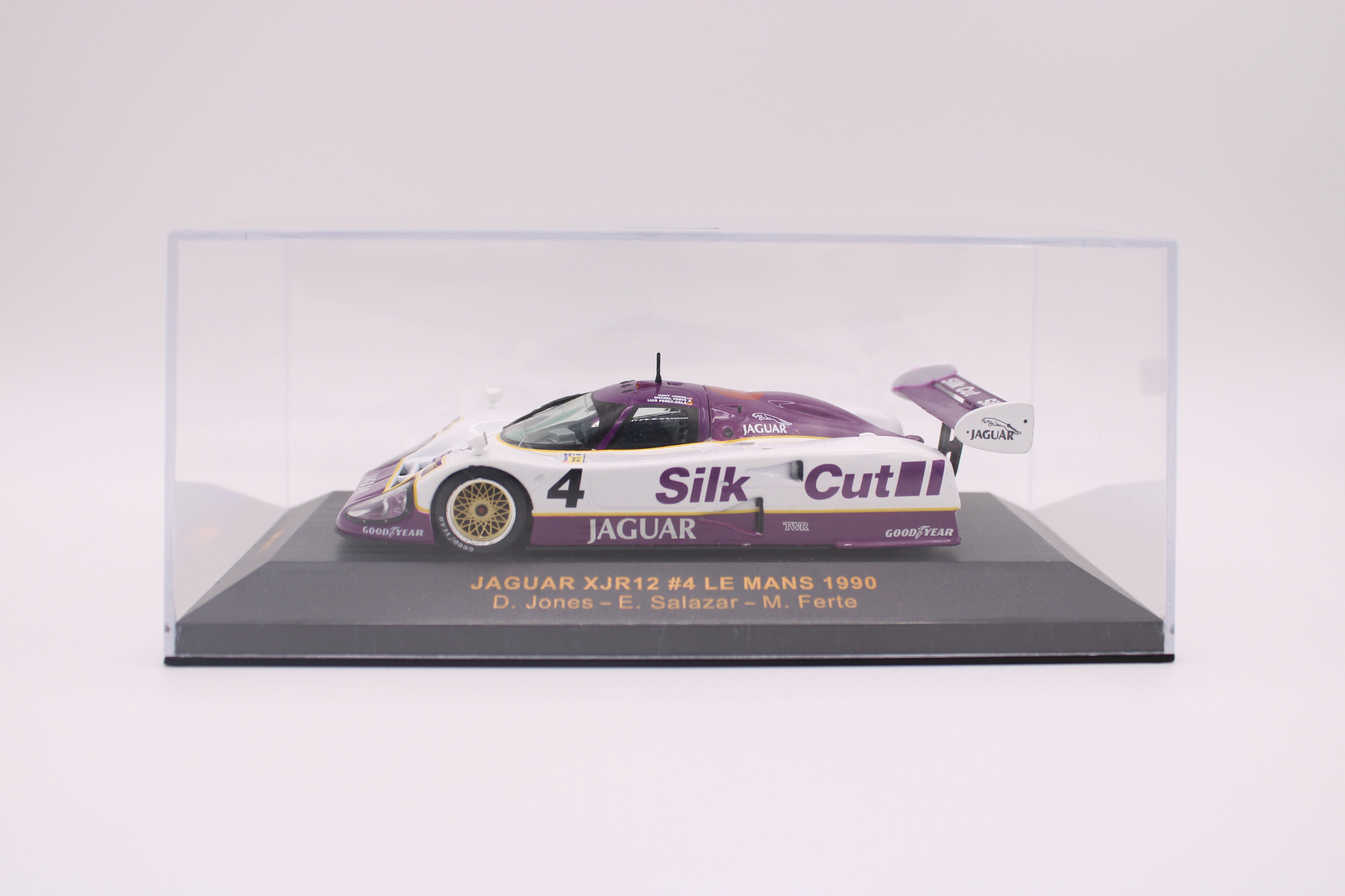Jaguar XJR12 
