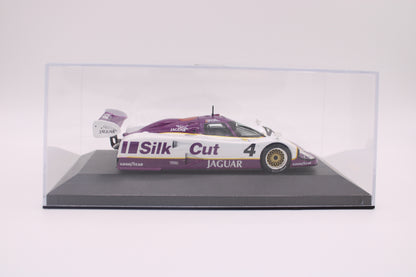 Jaguar XJR12 "Silk Cut" #4 - Le Mans 1990 - IXO LMC017 - 1/43 Scale Model