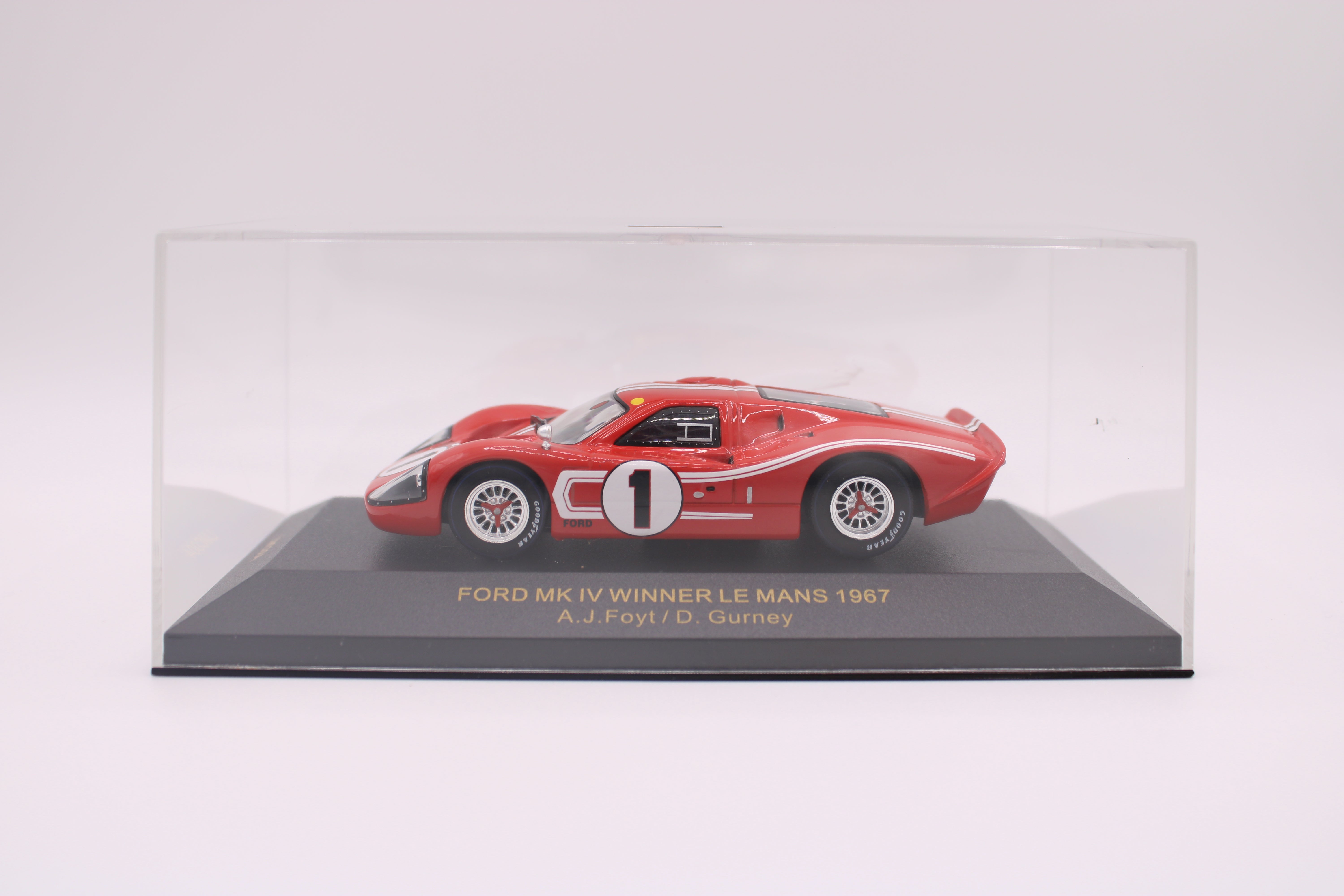 Ford GT 40 Mk II #2 - Winner Le Mans 1966 - IXO - 1/43 Scale Model