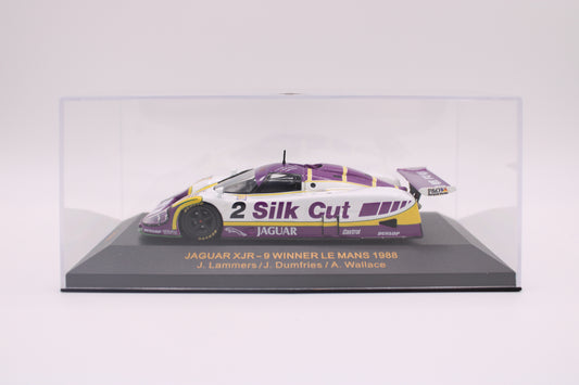 Jaguar XJR-9 "Silk Cut" #2 - Le Mans Winner 1988 - IXO LMC002 - 1/43 Scale Model