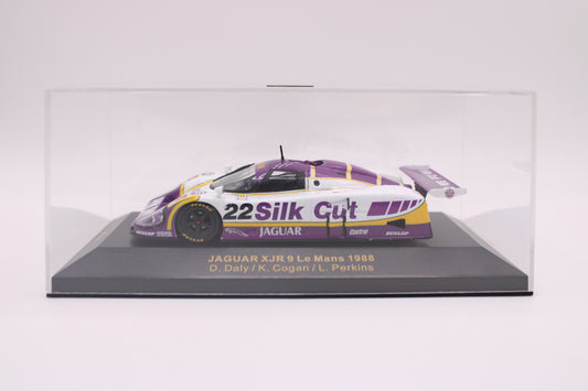 Jaguar XJR 9 "Silk Cut" #22 - Le Mans 1988 - IXO LMC007 - 1/43 Scale Model