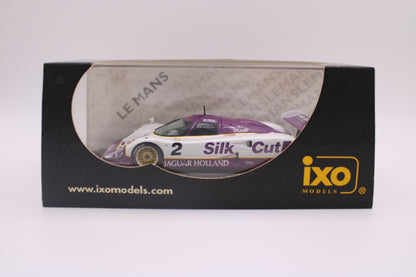 Jaguar XJR12 "Silk Cut" #2 - Le Mans 1990 - IXO LMC016 - 1/43 Scale Model