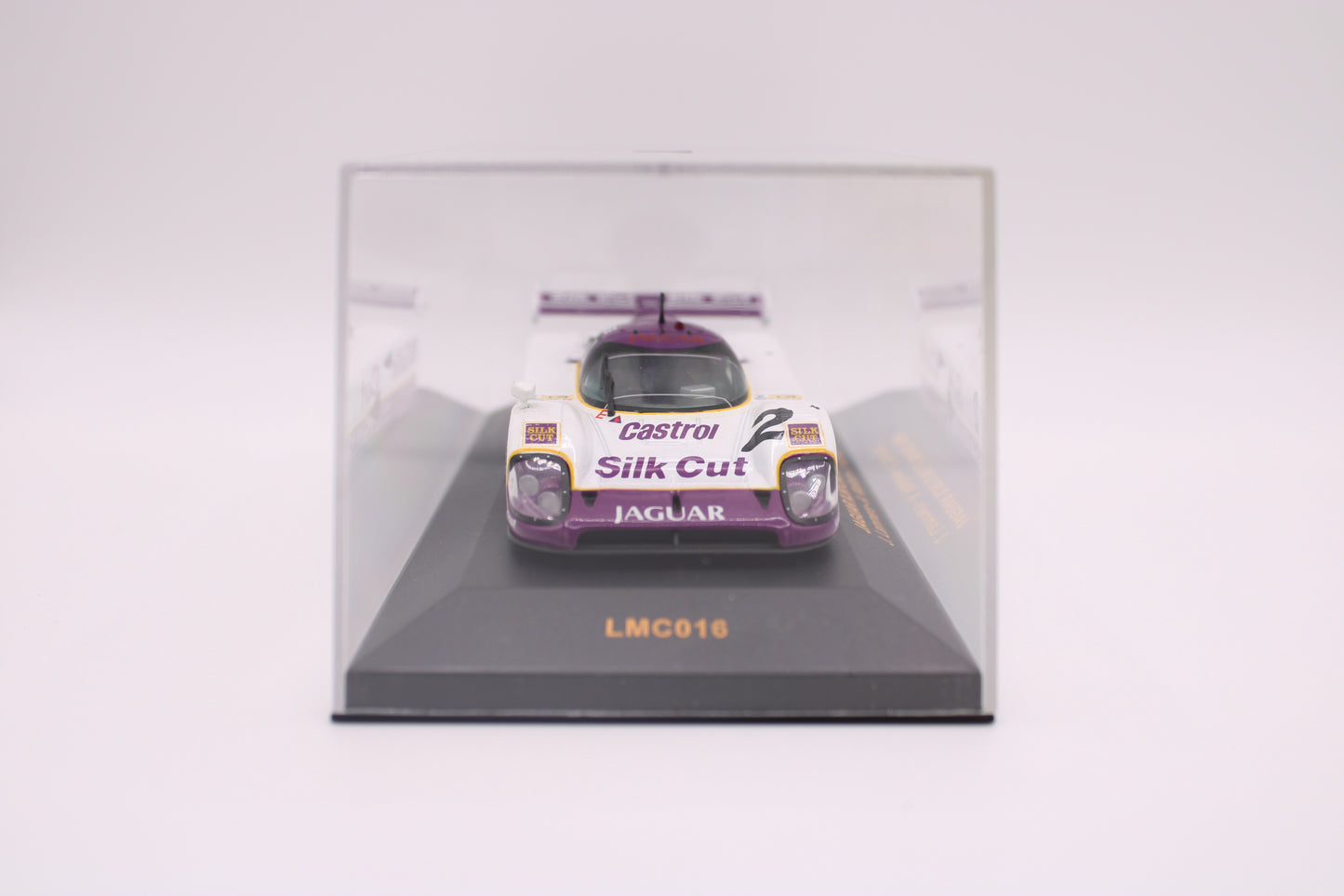 Jaguar XJR12 "Silk Cut" #2 - Le Mans 1990 - IXO LMC016 - 1/43 Scale Model