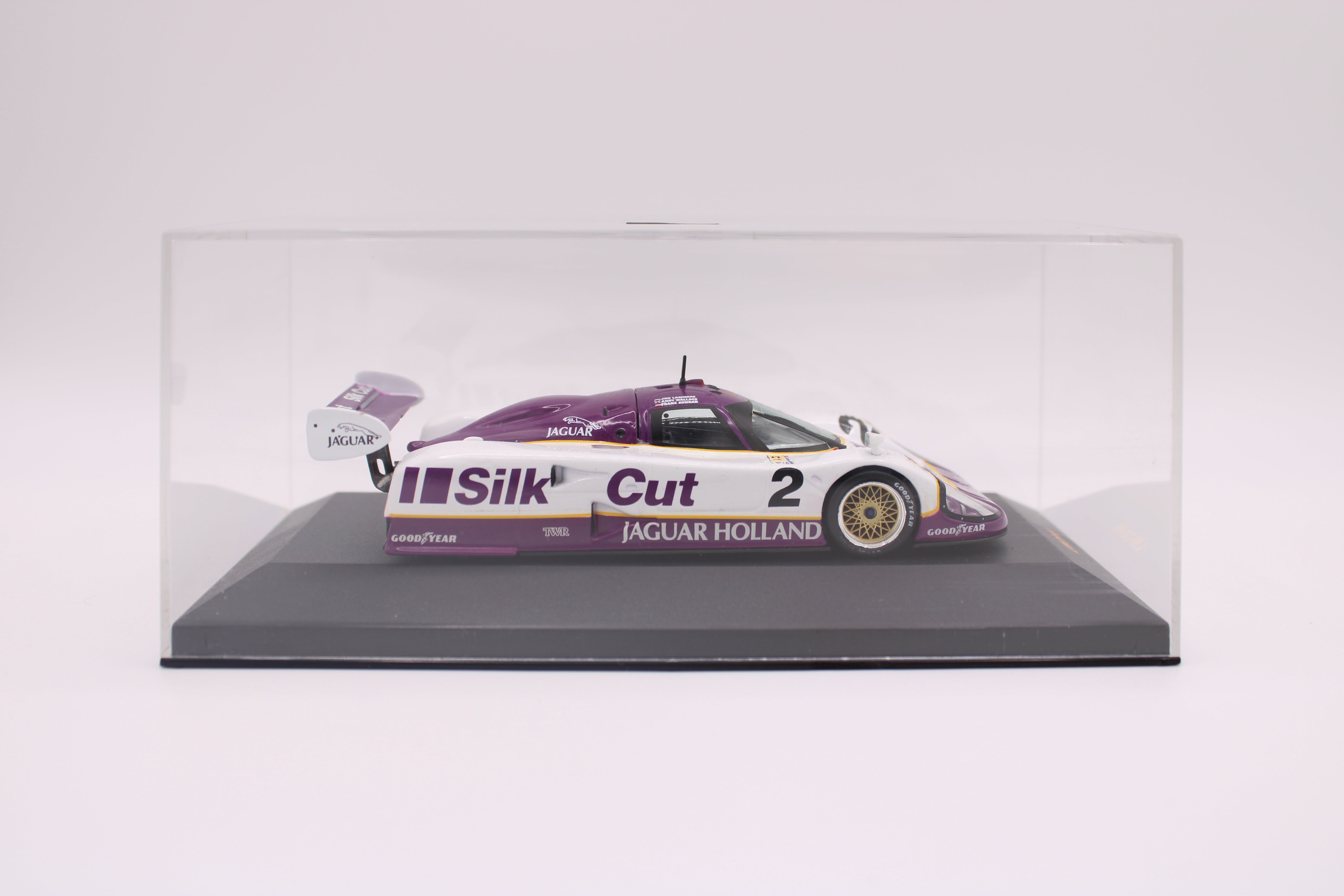 Jaguar XJR12 