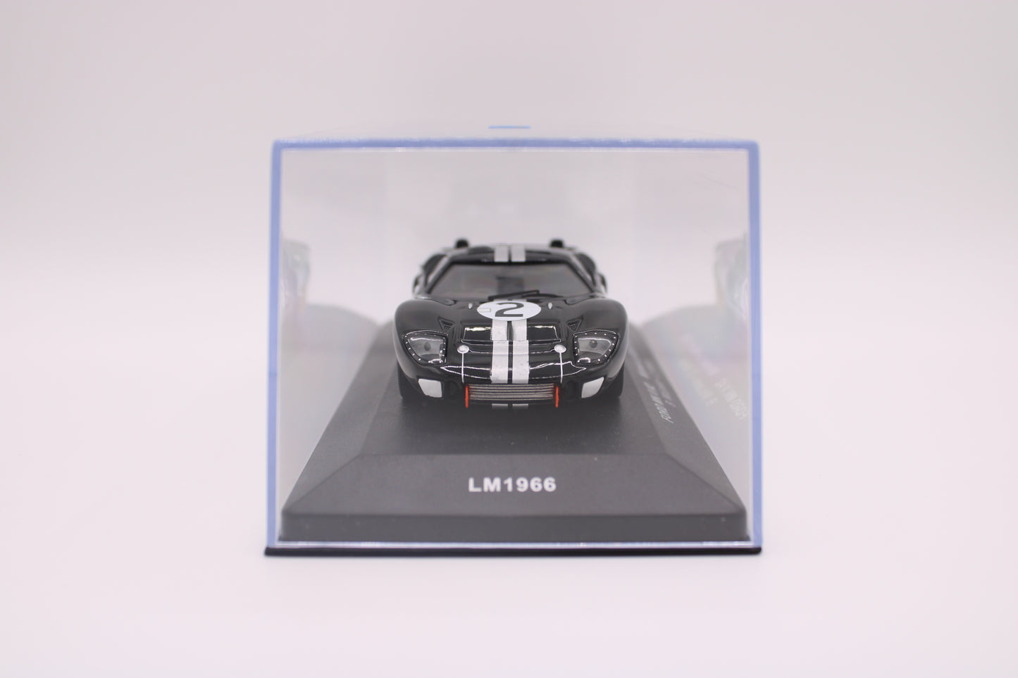 Ford GT 40 Mk II #2 - Winner Le Mans 1966 - IXO - 1/43 Scale Model
