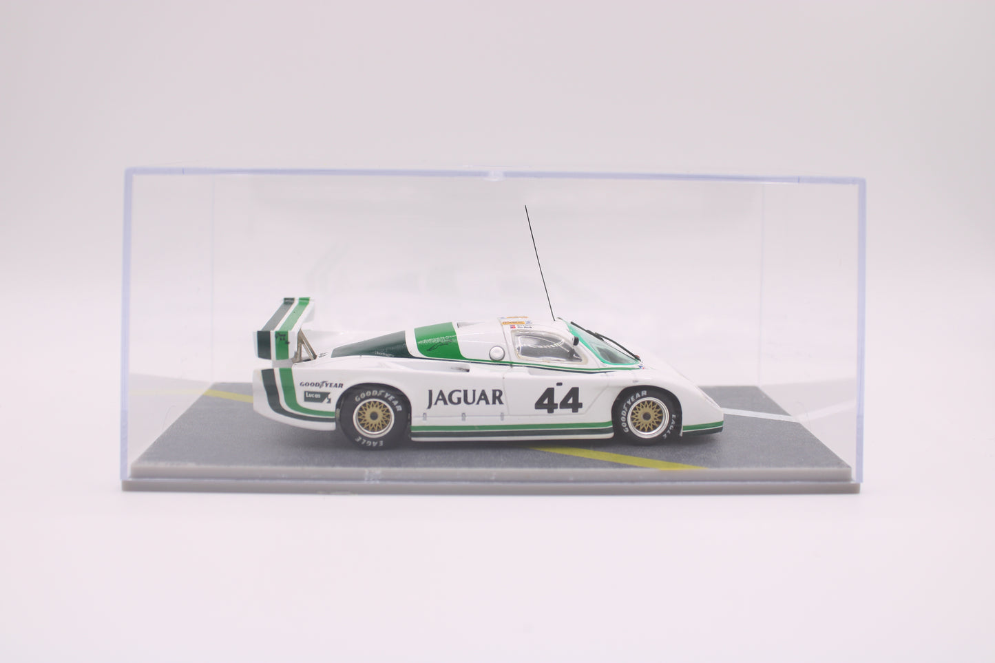 Jaguar XJR-5 #44 - Le Mans 1984 - Bizarre - 1/43 Scale Model