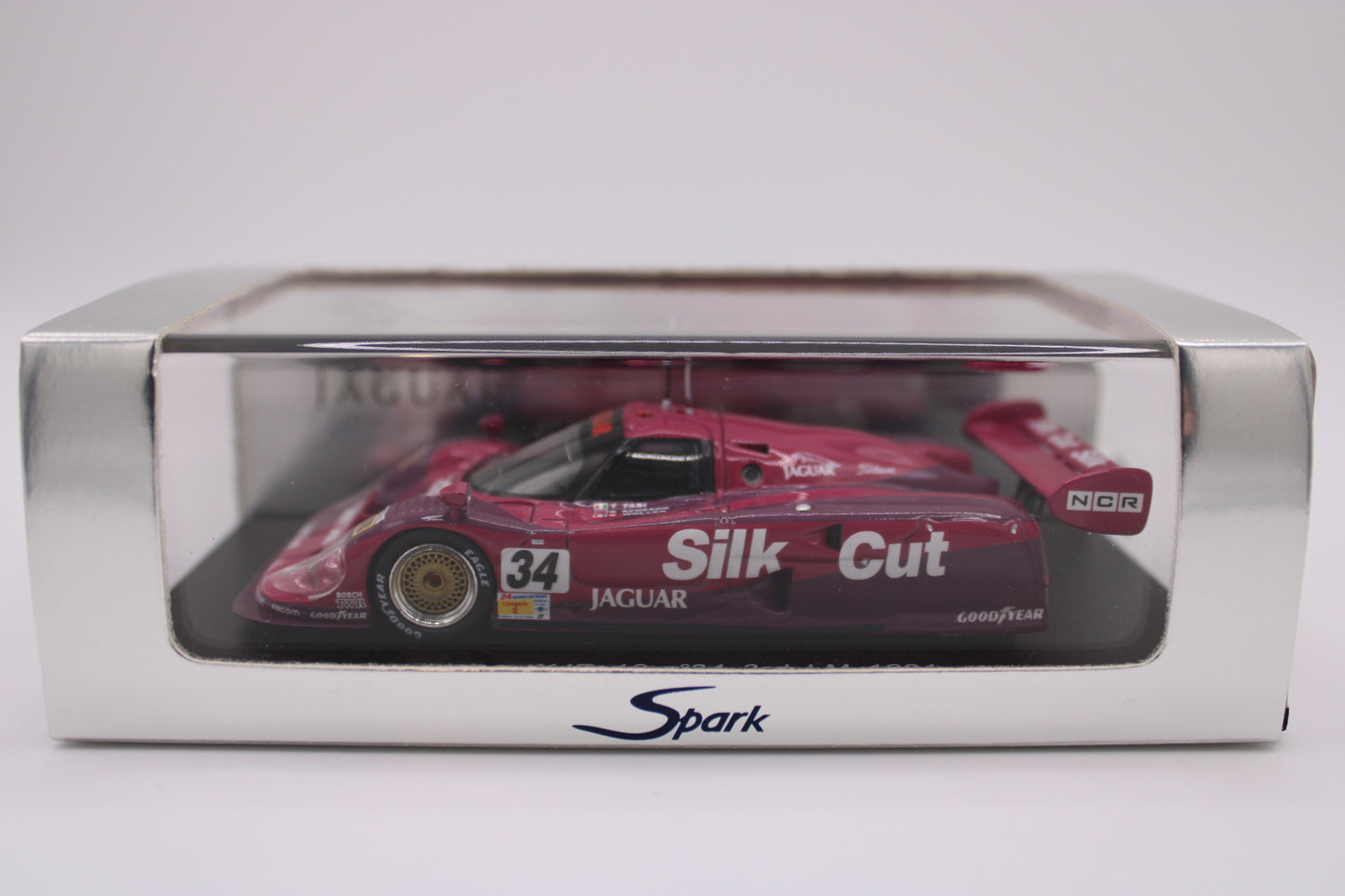 Jaguar XJR 12 Silk Cut - Le Mans 1991 #34 - Spark S0752 - 1/43 Scale Model